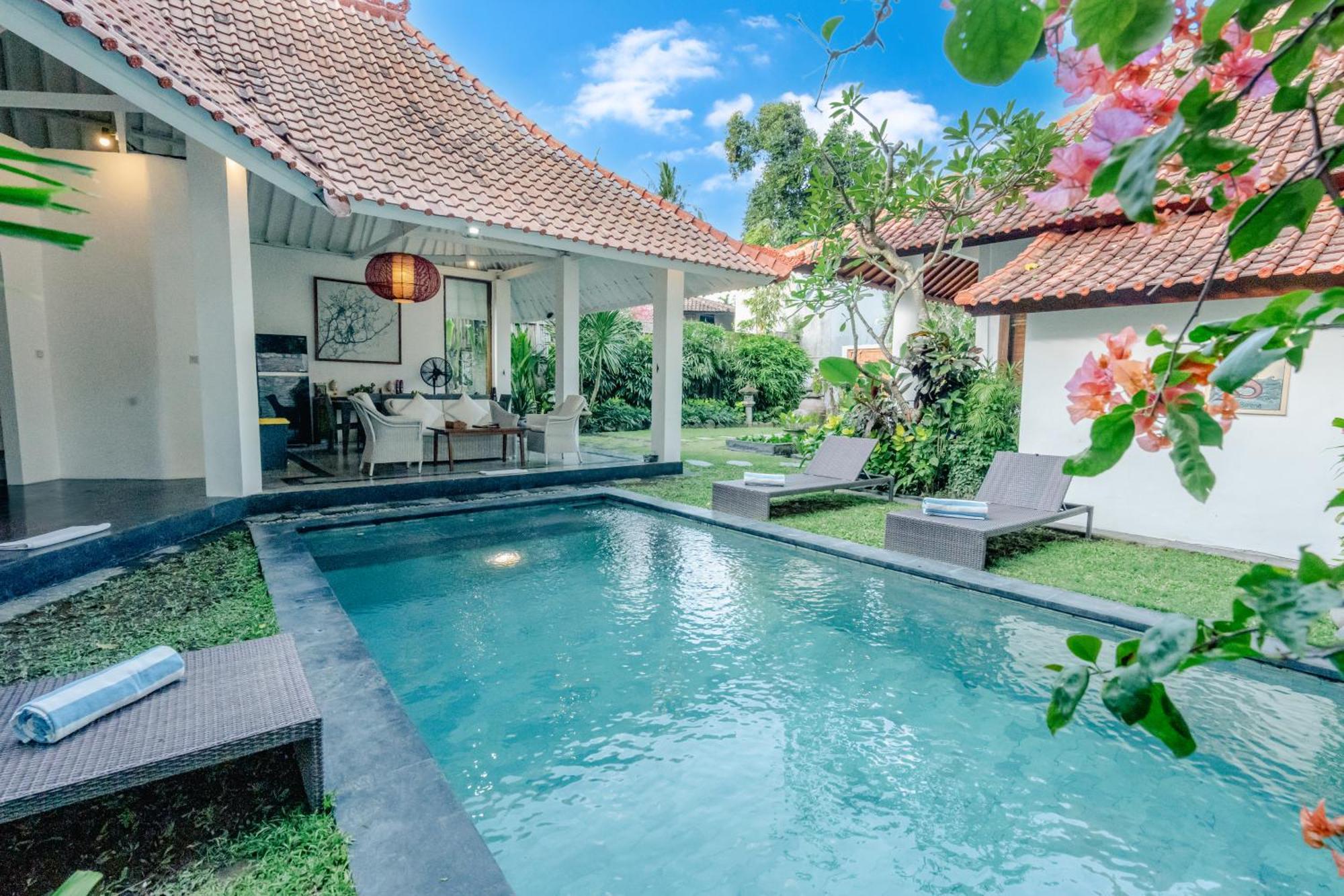 Villa Etnik Seminyak المظهر الخارجي الصورة